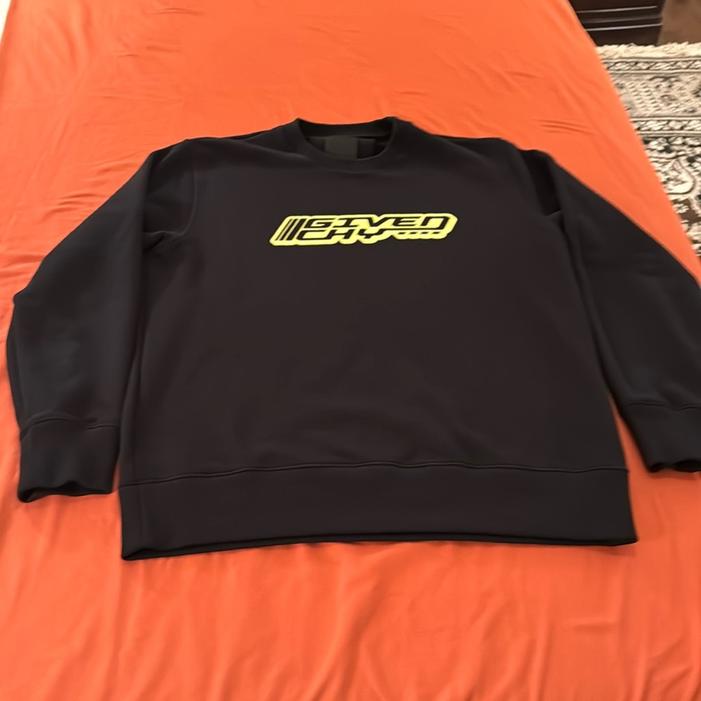 Oversized Medium Givenchy sweatshirt in Black